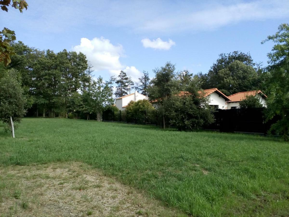 Villa D'Eau Douce Les Achards  Exterior photo